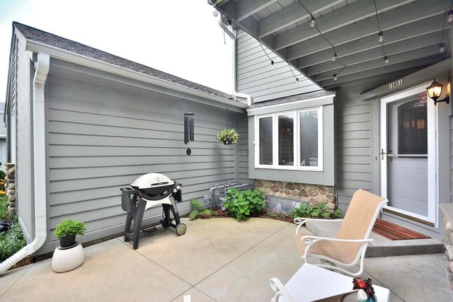 15651 W Ridge ROAD, New Berlin, WI 53151