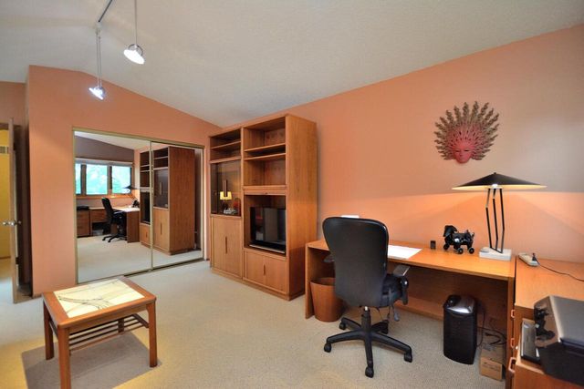 15651 W Ridge ROAD, New Berlin, WI 53151