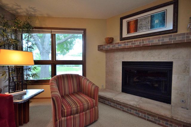 15651 W Ridge ROAD, New Berlin, WI 53151