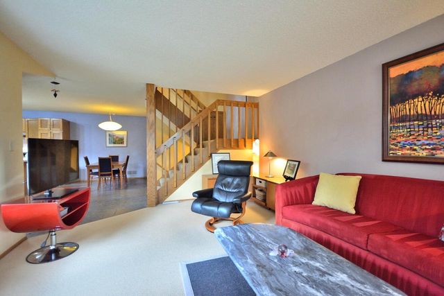 15651 W Ridge ROAD, New Berlin, WI 53151