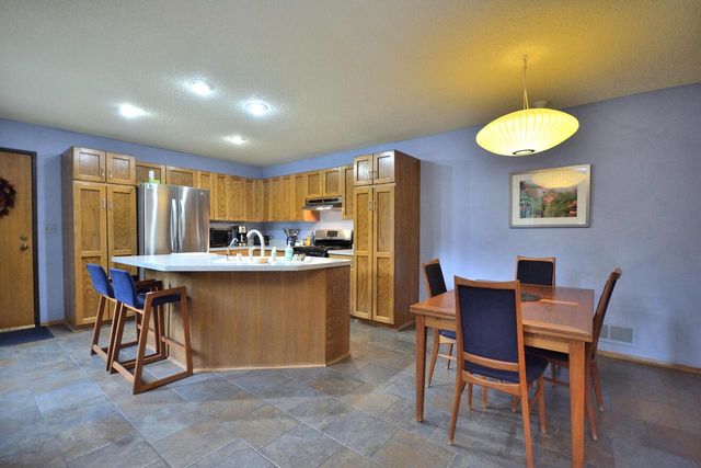 15651 W Ridge ROAD, New Berlin, WI 53151