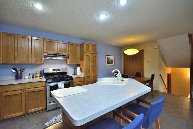 15651 W Ridge ROAD, New Berlin, WI 53151