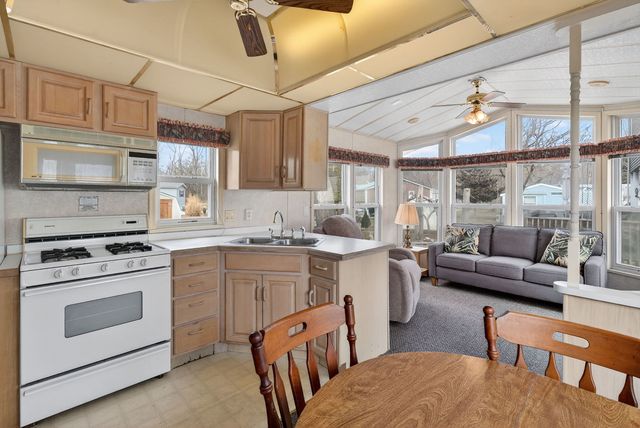 2 Largemouth Lane, Wilmington, IL 60481