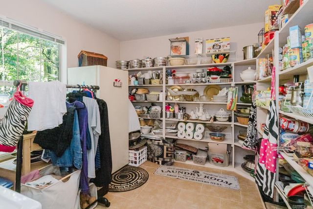 1307 River Oaks, Benton, AR 72019