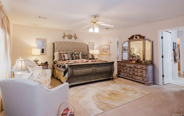 1307 River Oaks, Benton, AR 72019