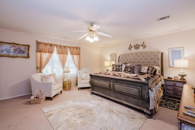 1307 River Oaks, Benton, AR 72019