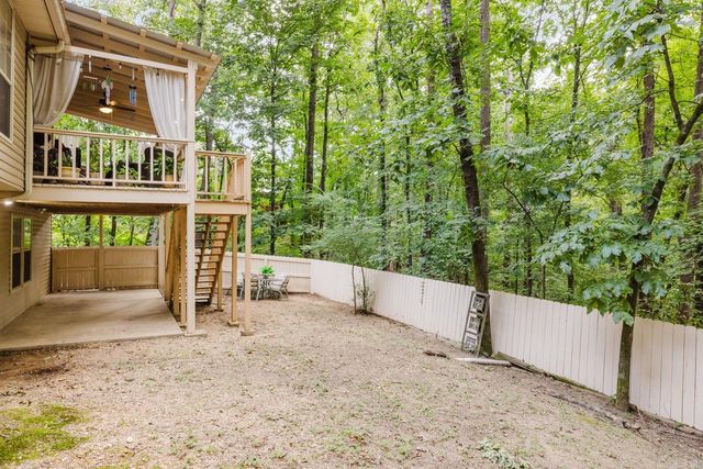 1307 River Oaks, Benton, AR 72019