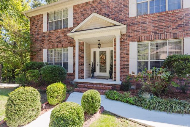 1307 River Oaks, Benton, AR 72019