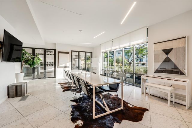 800 Embassy DR 606, Austin, TX 78702