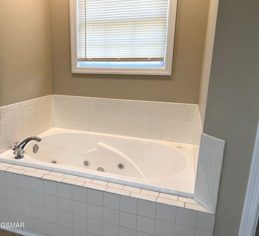 1719 Tahoe Trail, Sevierville, TN 37876