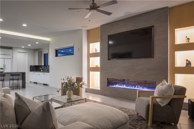 2192 Overlook Canyon Lane, Henderson, NV 89052