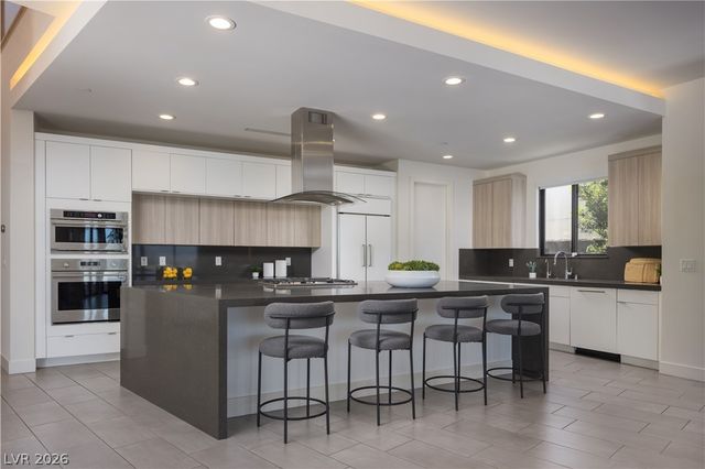2192 Overlook Canyon Lane, Henderson, NV 89052