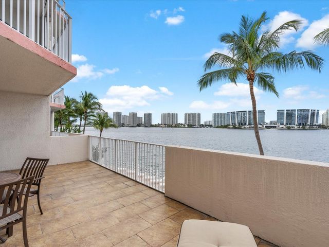 18260 N Bay Road 304, Sunny Isles Beach, FL 33160