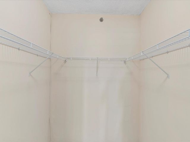 18260 N Bay Road 304, Sunny Isles Beach, FL 33160