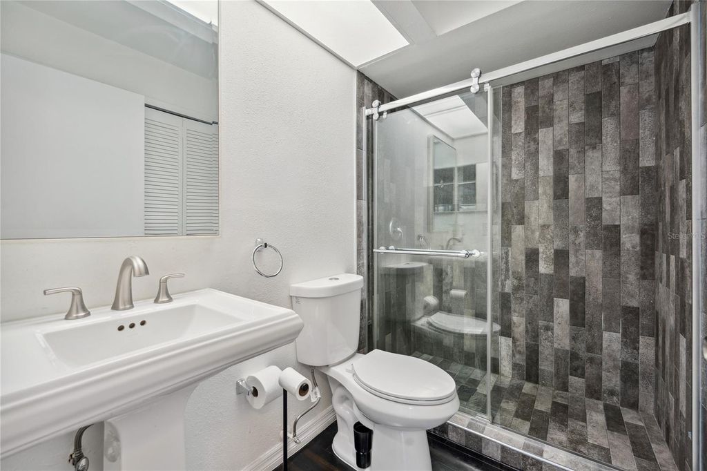 Image 16 of property listing at 7667 SUGAR BEND DRIVE 7667, Orlando, FL 32819
