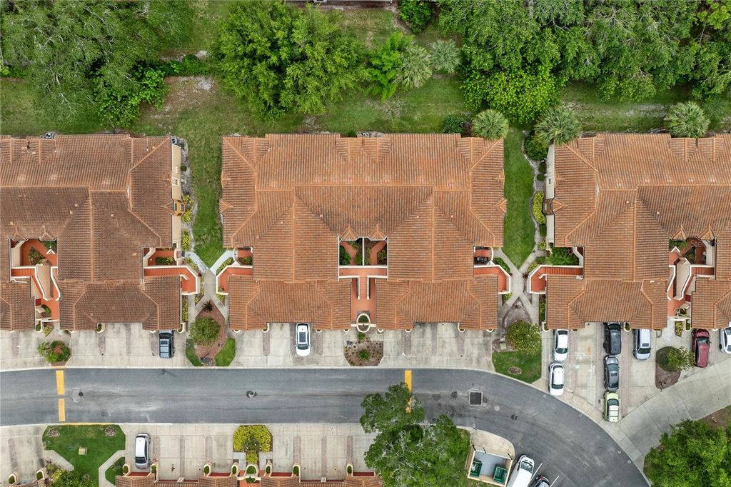 Image 28 of property listing at 7667 SUGAR BEND DRIVE 7667, Orlando, FL 32819