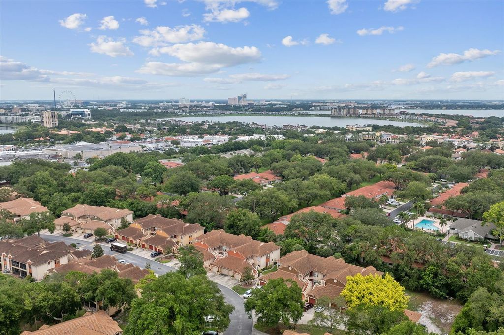 Image 30 of property listing at 7667 SUGAR BEND DRIVE 7667, Orlando, FL 32819