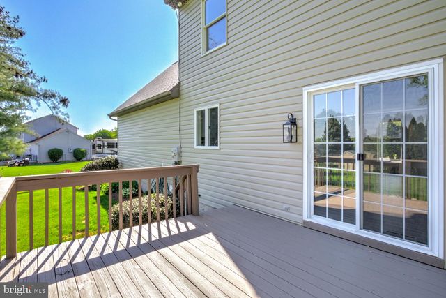 706 ROSEMONT DR, Lititz, PA 17543