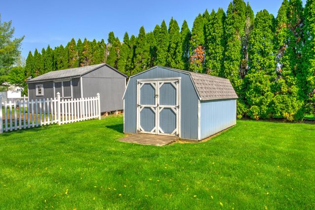 706 ROSEMONT DR, Lititz, PA 17543