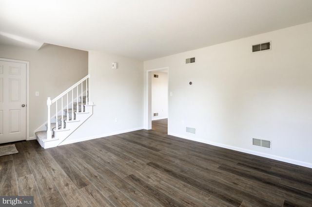 706 ROSEMONT DR, Lititz, PA 17543