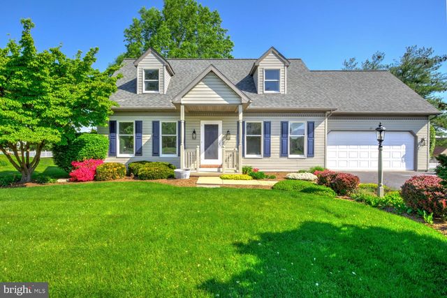 706 ROSEMONT DR, Lititz, PA 17543