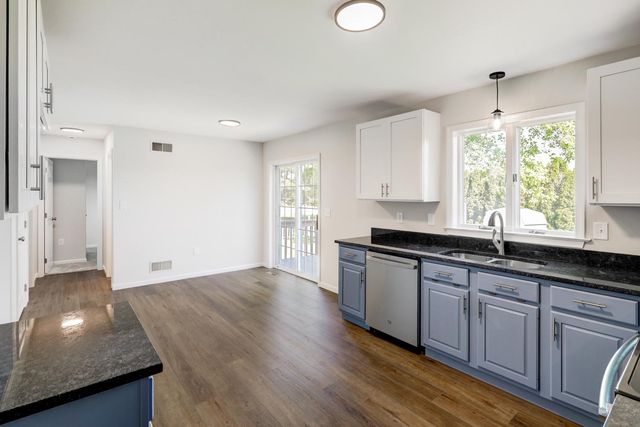 706 ROSEMONT DR, Lititz, PA 17543