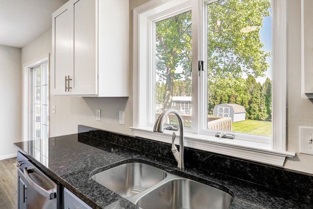 706 ROSEMONT DR, Lititz, PA 17543