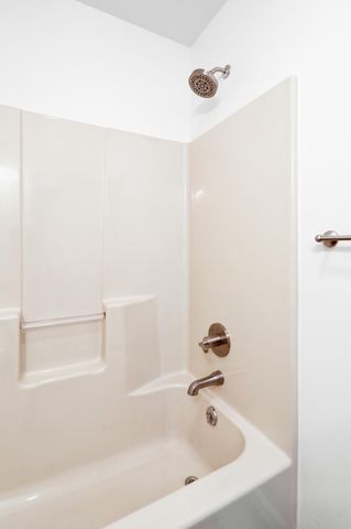 706 ROSEMONT DR, Lititz, PA 17543