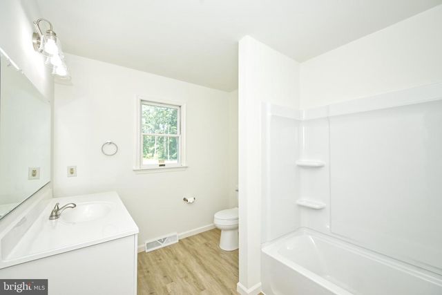 806 LYNNBURY WOODS, Dover, DE 19901