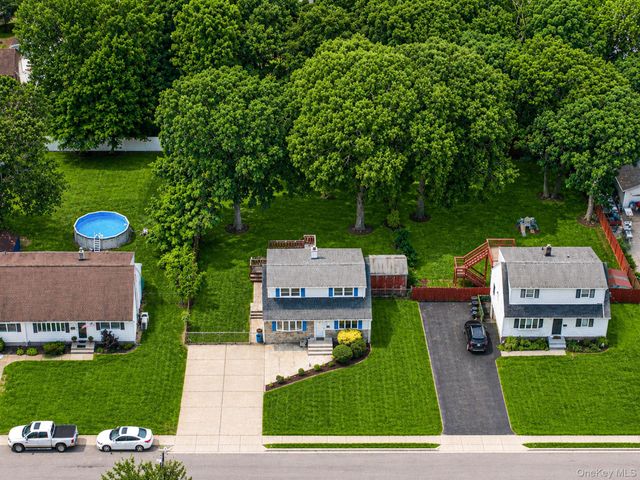 146 Dawn Drive, Centereach, NY 11720