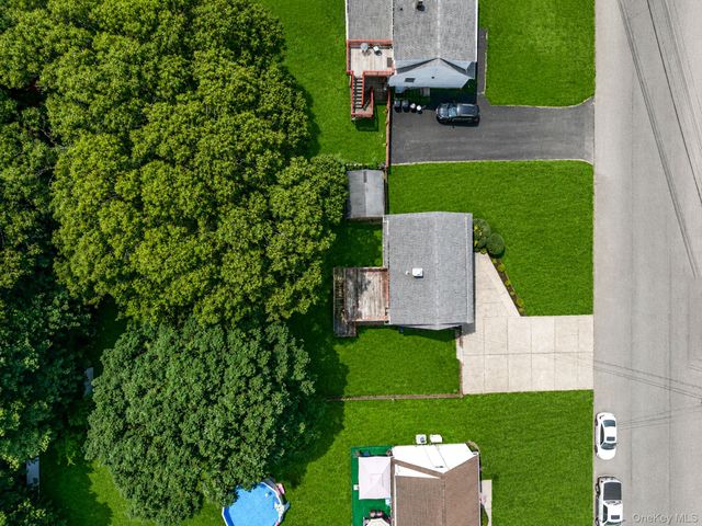 146 Dawn Drive, Centereach, NY 11720