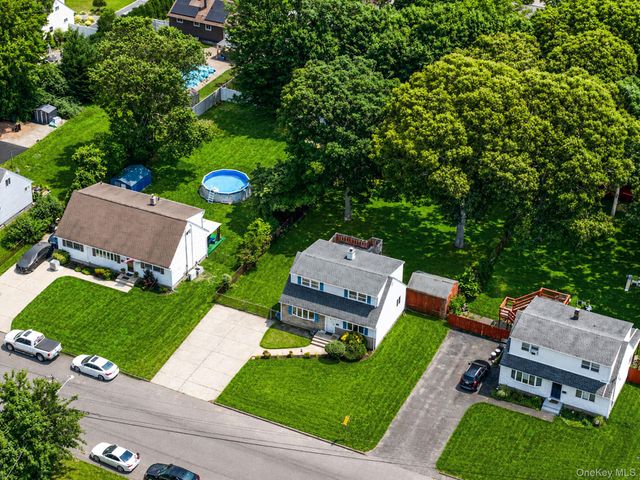 146 Dawn Drive, Centereach, NY 11720