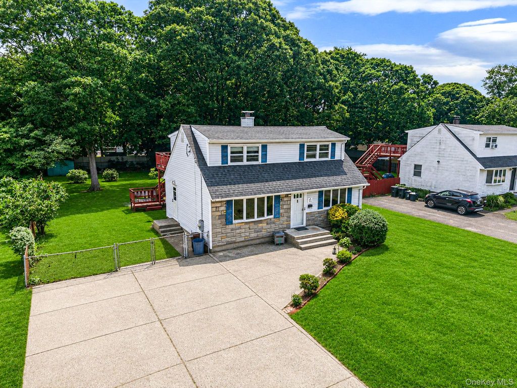 146 Dawn Drive, Centereach, NY 11720