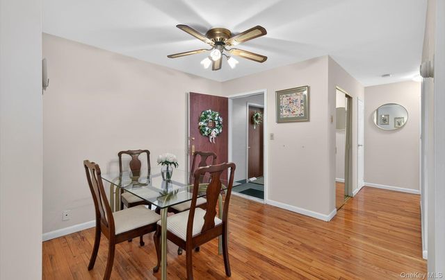 1 Toms Point Lane 3C, Port Washington, NY 11050