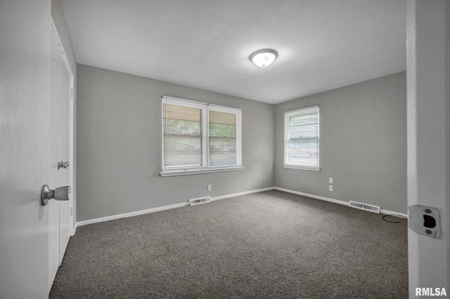 1407 W SUNNYVIEW Drive, Peoria, IL 61614