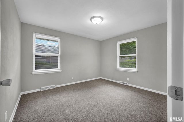 1407 W SUNNYVIEW Drive, Peoria, IL 61614