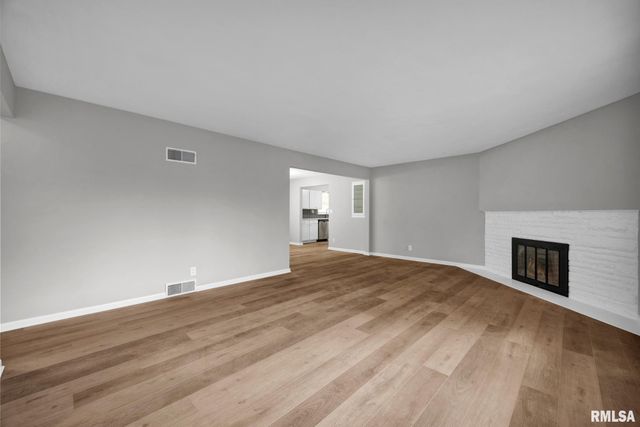 1407 W SUNNYVIEW Drive, Peoria, IL 61614