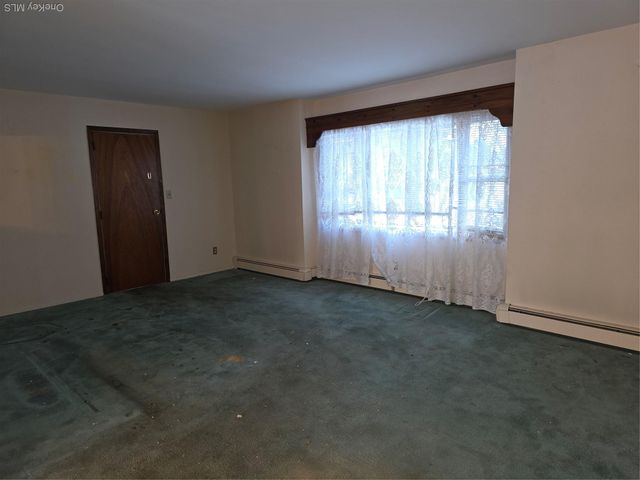 250 Overton Street, Deer Park, NY 11729