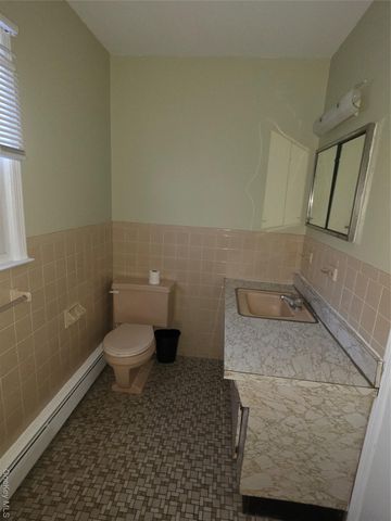 250 Overton Street, Deer Park, NY 11729