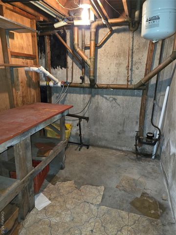 250 Overton Street, Deer Park, NY 11729