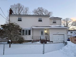 250 Overton Street, Deer Park, NY 11729