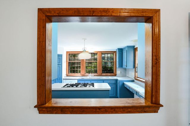 72 Loop Road, Falmouth, MA 02540