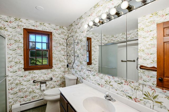 72 Loop Road, Falmouth, MA 02540