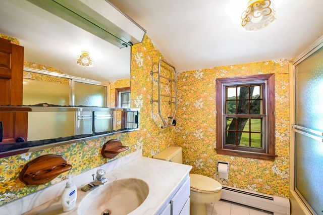 72 Loop Road, Falmouth, MA 02540