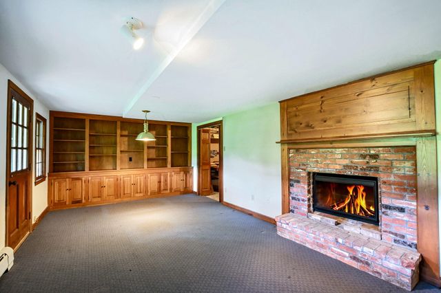 72 Loop Road, Falmouth, MA 02540