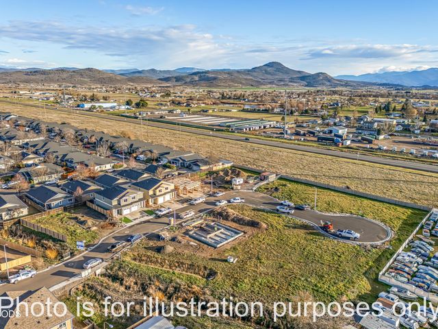 7402 Denman Court, White City, OR 97503