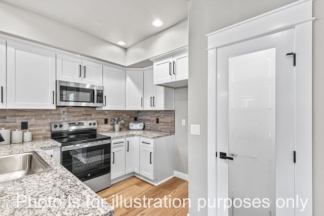 7402 Denman Court, White City, OR 97503
