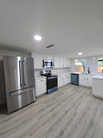 11919 Bushmills Road, Dallas, TX 75243