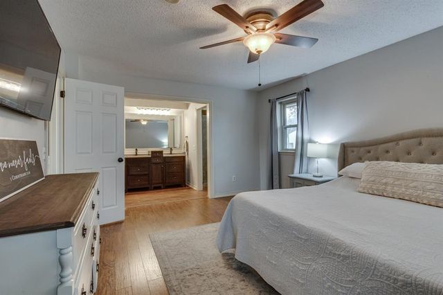 2717 Charleston Road, Edmond, OK 73025