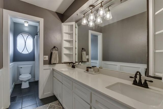 2717 Charleston Road, Edmond, OK 73025